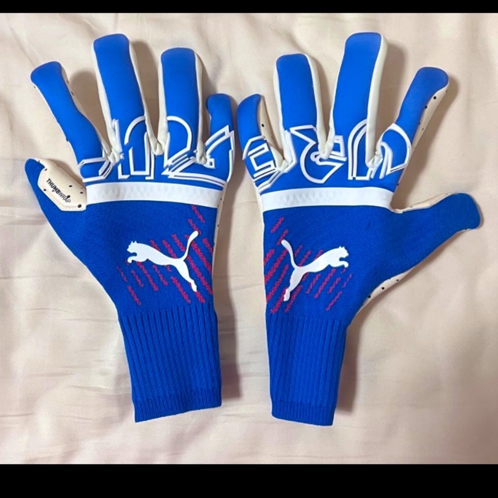 Puma FUTURE Z Grip 1 Hybrid Goalkeeper Gloves size 10